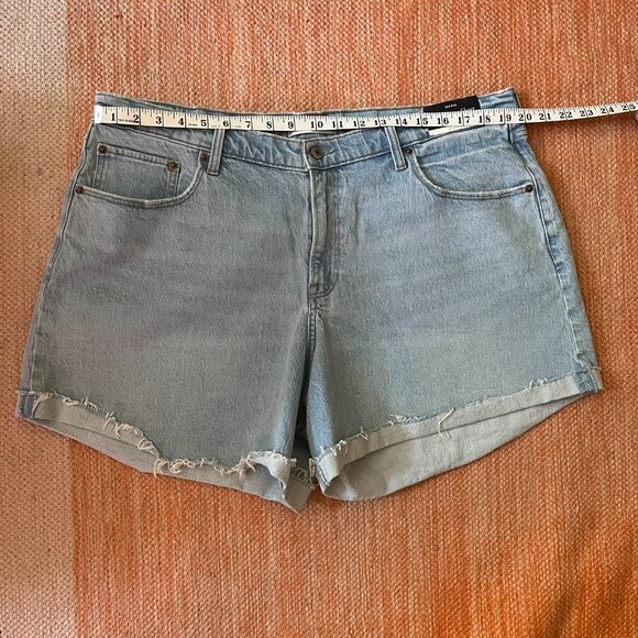 NWT Abercrombie & Fitch Curve Love Mid- Rise Baggy Jean Shorts 34/18 - Picture 8 of 8